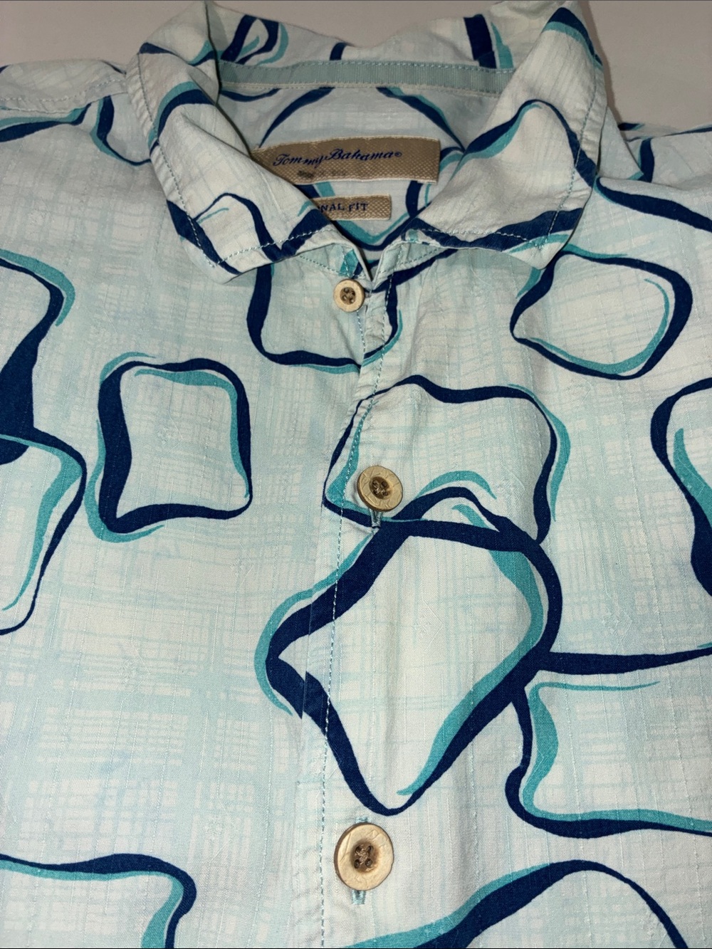 TOMMY BAHAMA GUC Ivory Short-Sleeve Button Down Shirt Geometric Print Size Large - Picture 7 of 12